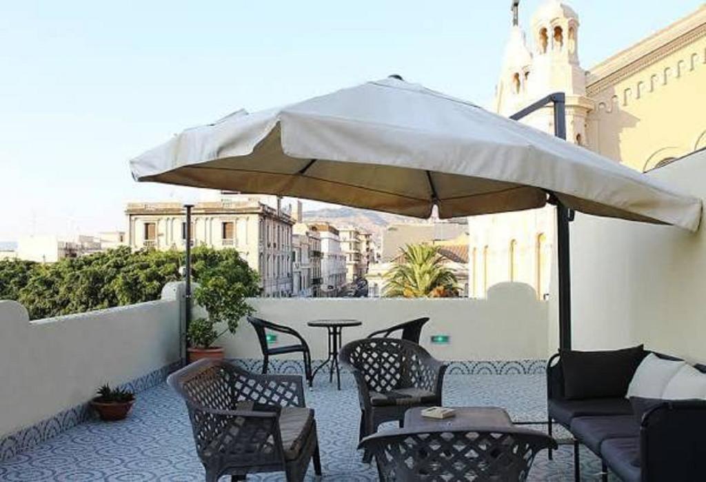 B&B La Terrazza Sul Duomo Reggio di Calabria Exterior foto